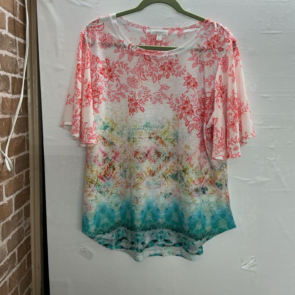 Concepts Short Sleeve Top Size XL